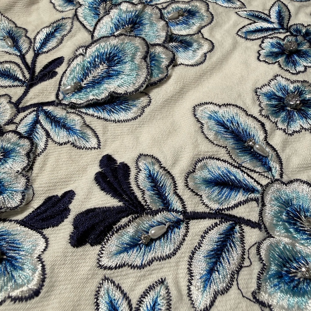 Alice + Olivia Weezy Embroidered Floral Jeans Off White Wide Leg Size 26 NWT - Picture 7 of 12
